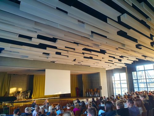 Eröffnung in der Aula